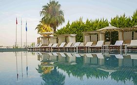 Qinn Hotel